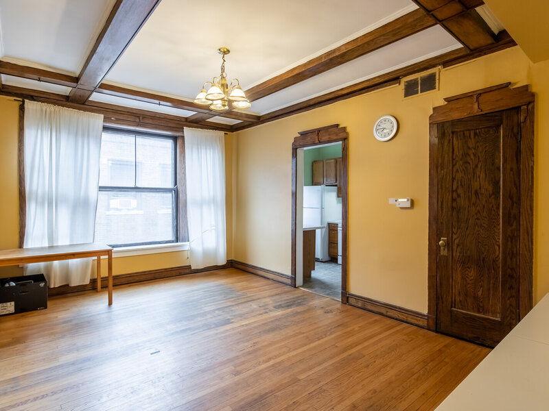 945 E Hyde Park Boulevard Chicago IL 60615