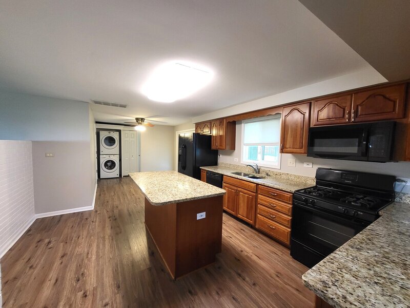 1408 Fairlane Drive Schaumburg IL 60193