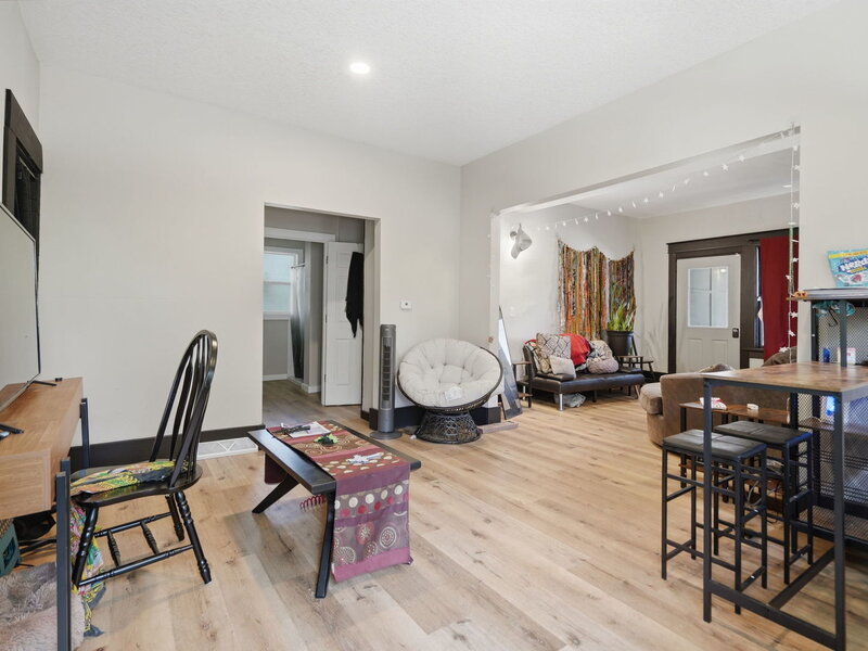 1522 Bridge Avenue Davenport IA 52803