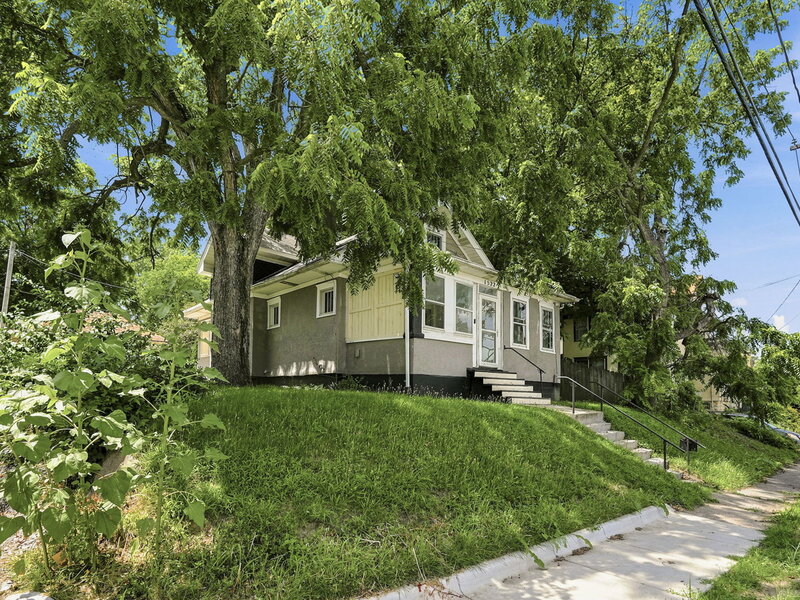 1522 Bridge Avenue Davenport IA 52803