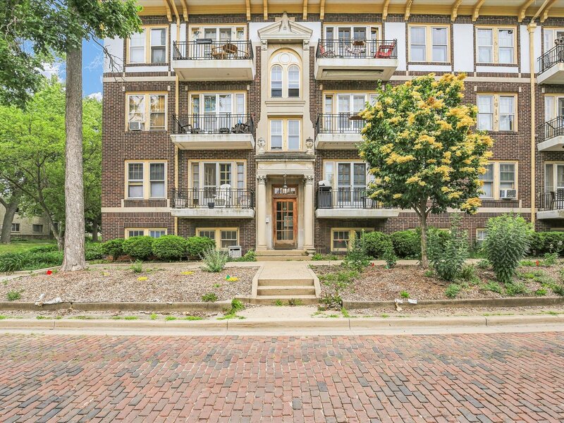 410 N Prairie Street Champaign IL 61820