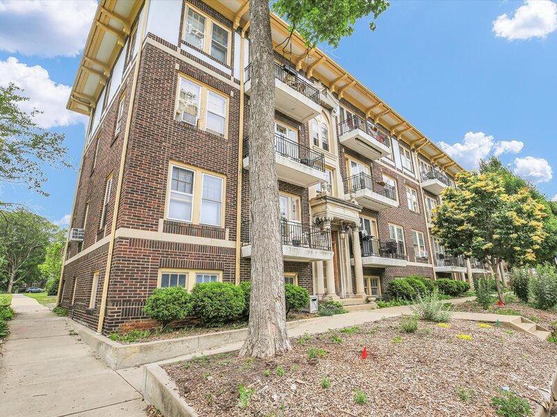410 N Prairie Street Champaign IL 61820