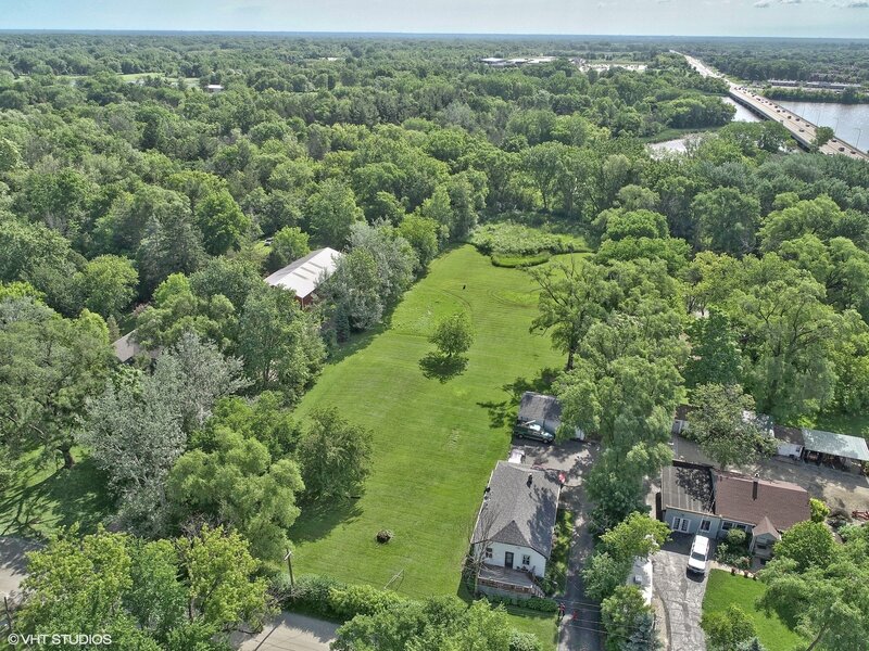 20073 N Hazelcrest Road Palatine IL 60074