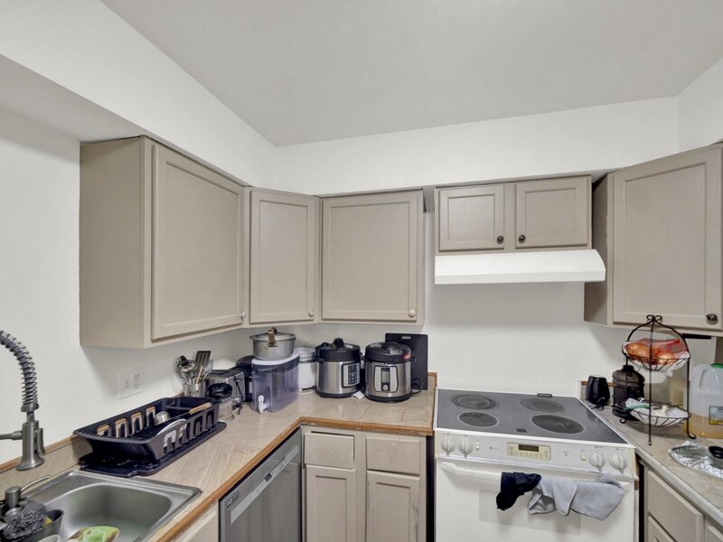 167 W Elk Trail Carol Stream IL 60188