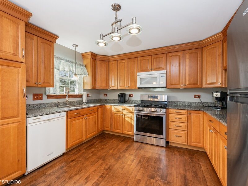 11061 Bayou Court Huntley IL 60142