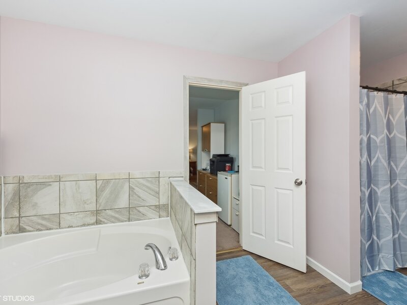 11061 Bayou Court Huntley IL 60142
