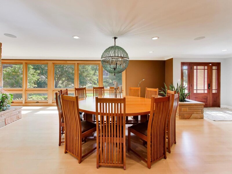 1500 W Blackhawk Drive Mount Prospect IL 60056