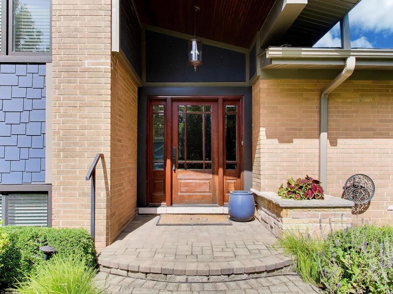 1500 W Blackhawk Drive Mount Prospect IL 60056