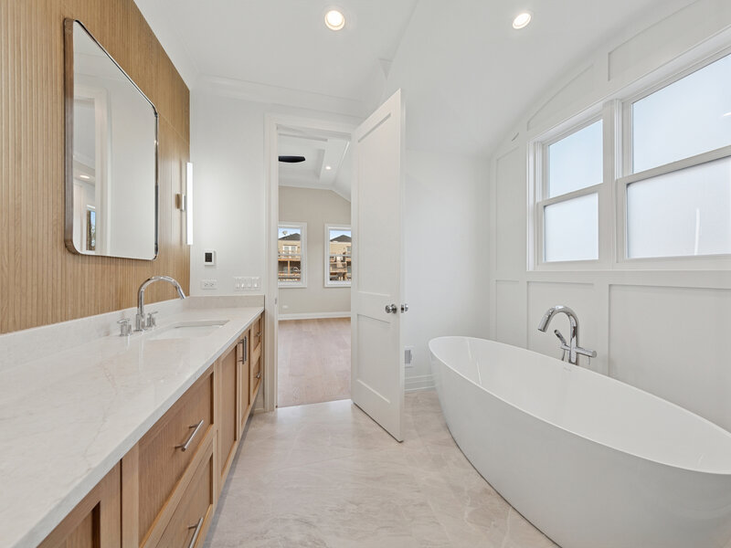 4616 N Claremont Avenue Chicago IL 60625