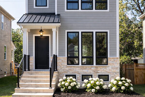Photo of 4616 N Claremont Avenue Chicago IL 60625