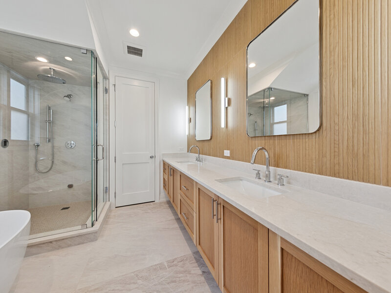 4616 N Claremont Avenue Chicago IL 60625