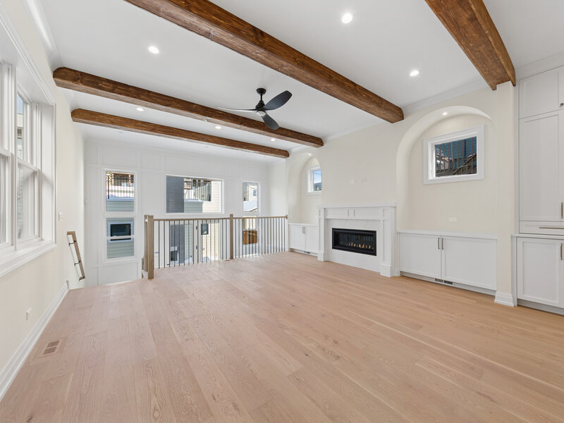 4616 N Claremont Avenue Chicago IL 60625