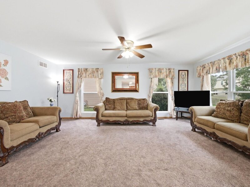 601 Greystone Lane Bolingbrook IL 60440