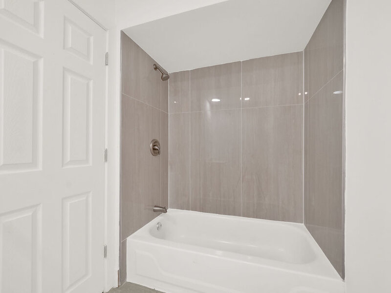 9117 S Brandon Avenue Chicago IL 60617