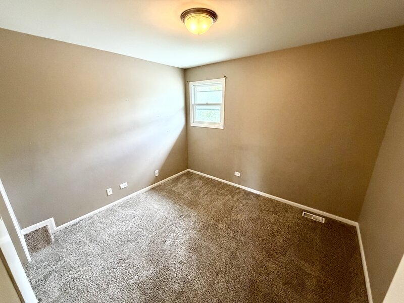 28 Bolles Avenue West Chicago IL 60185