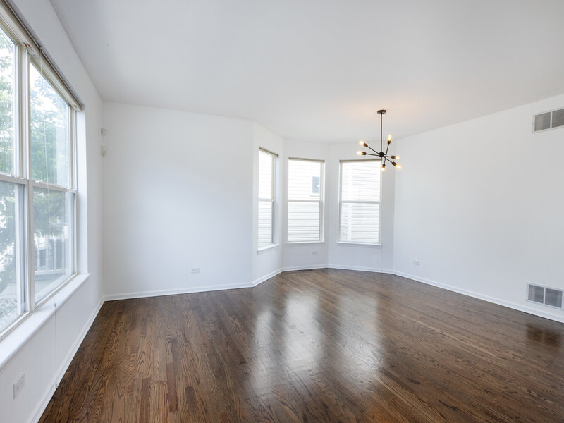 4257 N Kolmar Avenue Chicago IL 60641