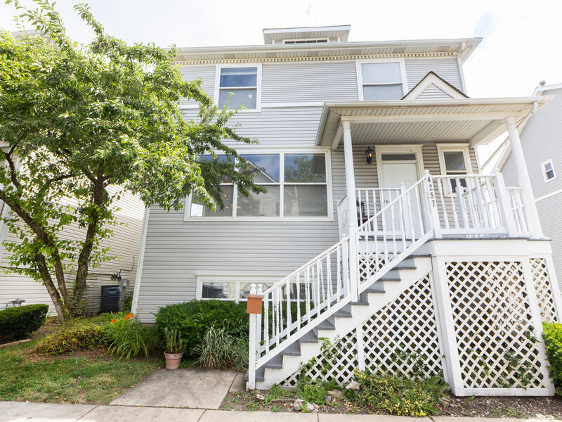 4257 N Kolmar Avenue Chicago IL 60641