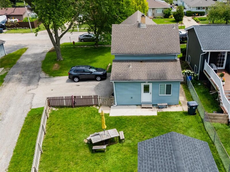 1904 Ezra Avenue Zion IL 60099