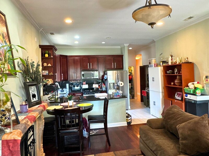 4932 N Harding Avenue Chicago IL 60625