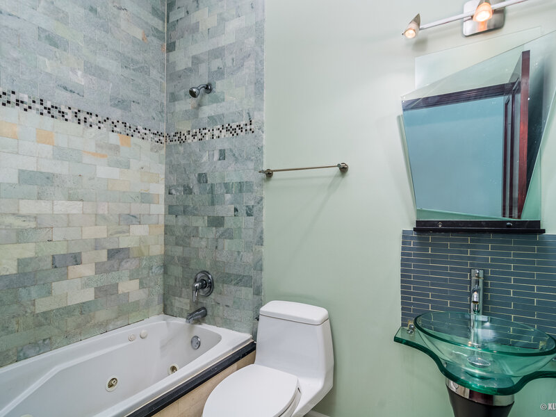 4932 N Harding Avenue Chicago IL 60625