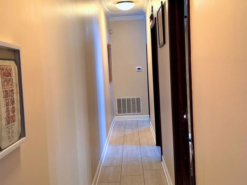 4932 N Harding Avenue Chicago IL 60625