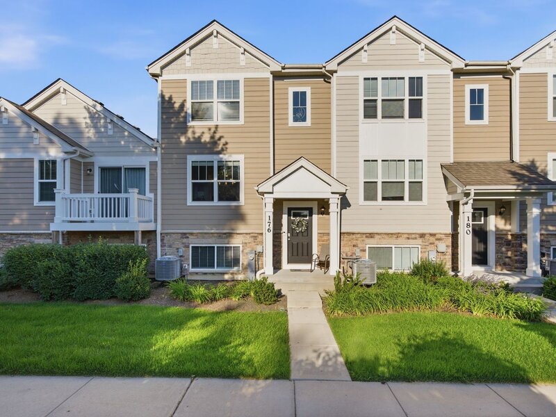 176 Goldenrod Drive Elgin IL 60124
