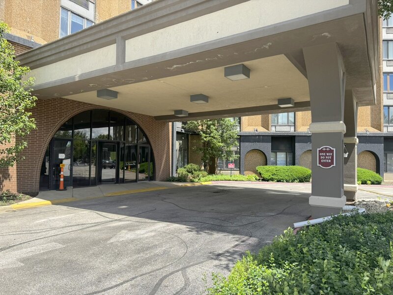 1 Renaissance Place Palatine IL 60067