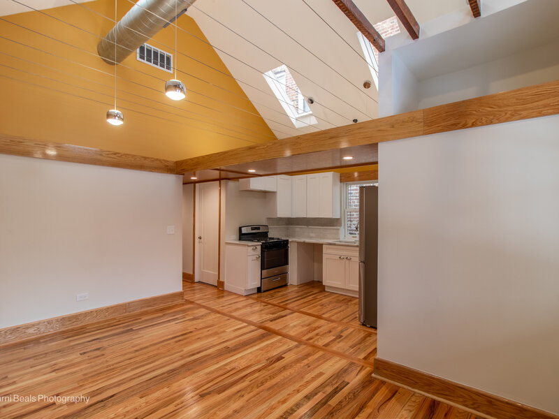 6334 S Saint Lawrence Avenue Chicago IL 60637