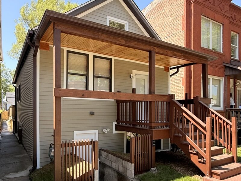 6334 S Saint Lawrence Avenue Chicago IL 60637