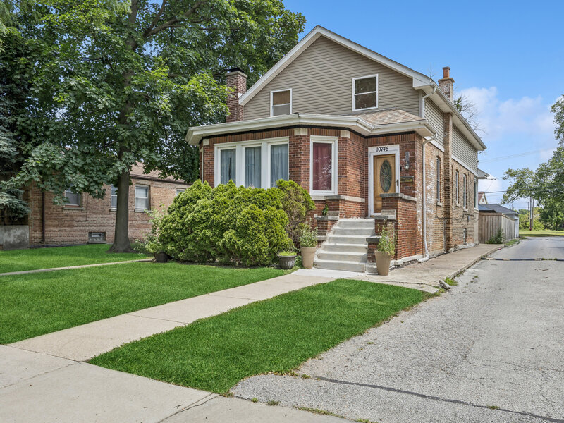 10745 S Church Street Chicago IL 60643