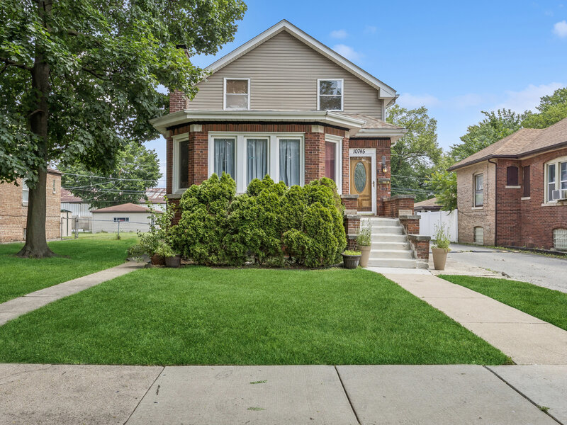 10745 S Church Street Chicago IL 60643