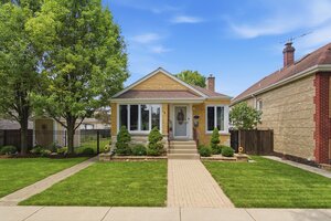 Photo of 5422 S Sayre Avenue Chicago IL 60638