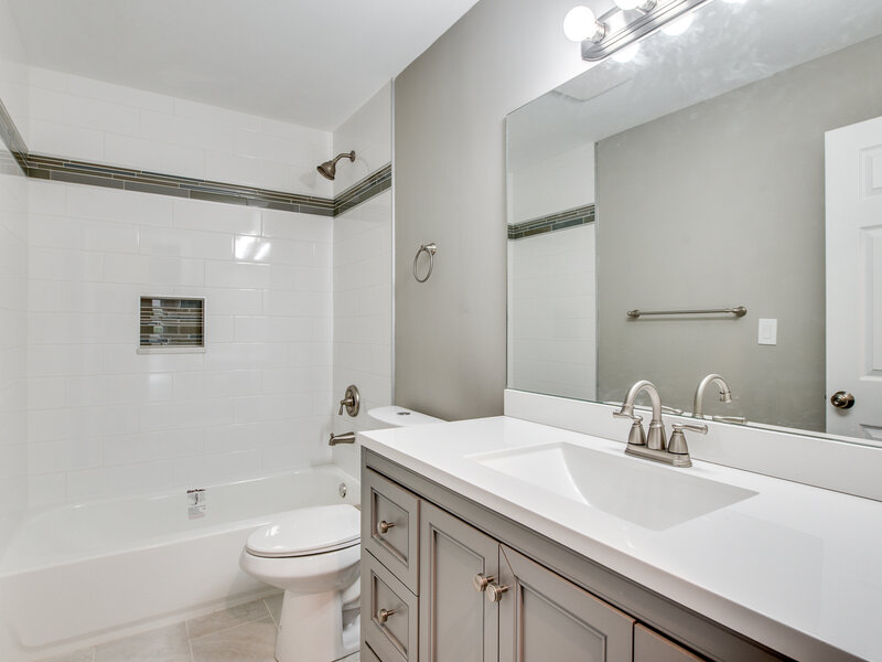 106 Foxcroft Road Naperville IL 60565