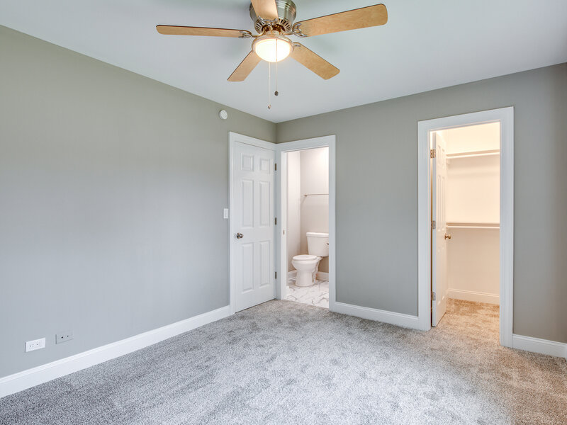 106 Foxcroft Road Naperville IL 60565