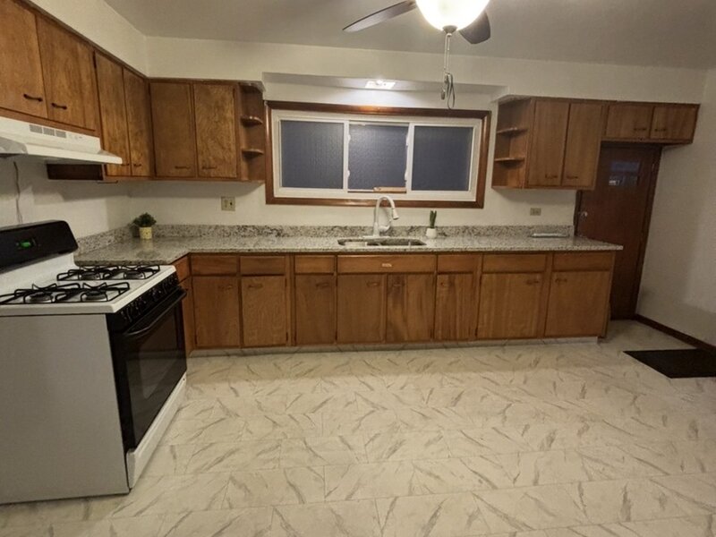 13515 S Baltimore Avenue Chicago IL 60633