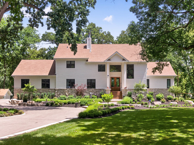 41 Barlow Drive St. Charles IL 60175