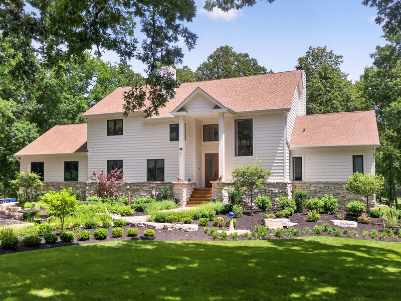 41 Barlow Drive St. Charles IL 60175