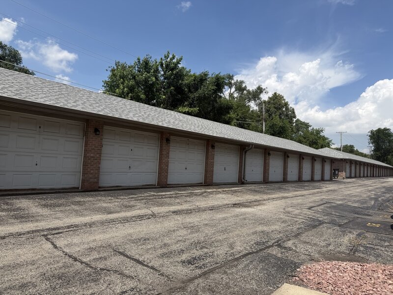 9424 S 77th Court Hickory Hills IL 60457