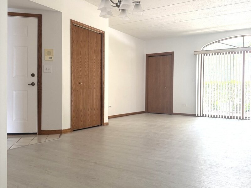 9424 S 77th Court Hickory Hills IL 60457