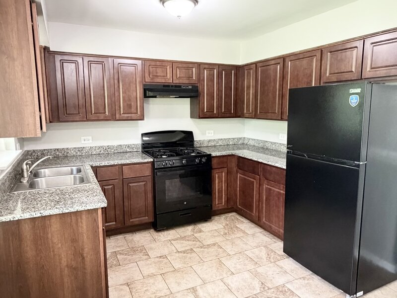 17060 Wausau Avenue South Holland IL 60473
