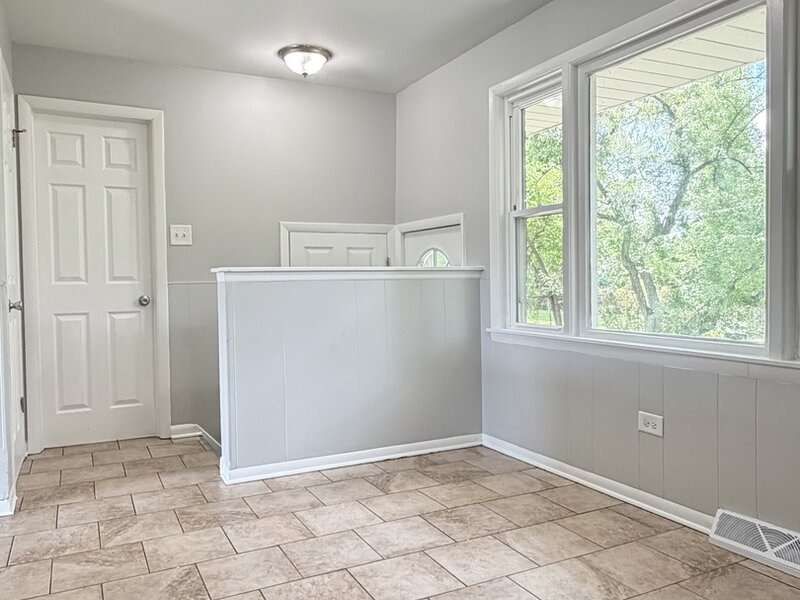 17060 Wausau Avenue South Holland IL 60473