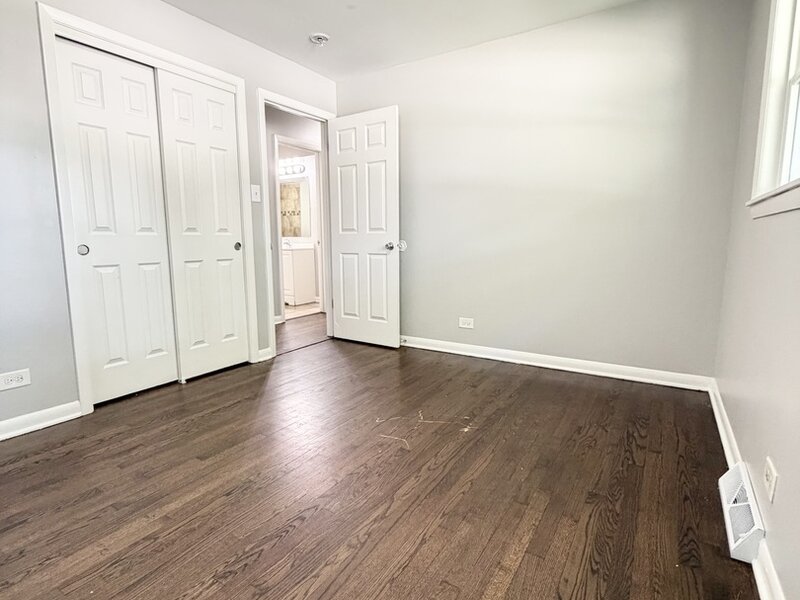 17060 Wausau Avenue South Holland IL 60473