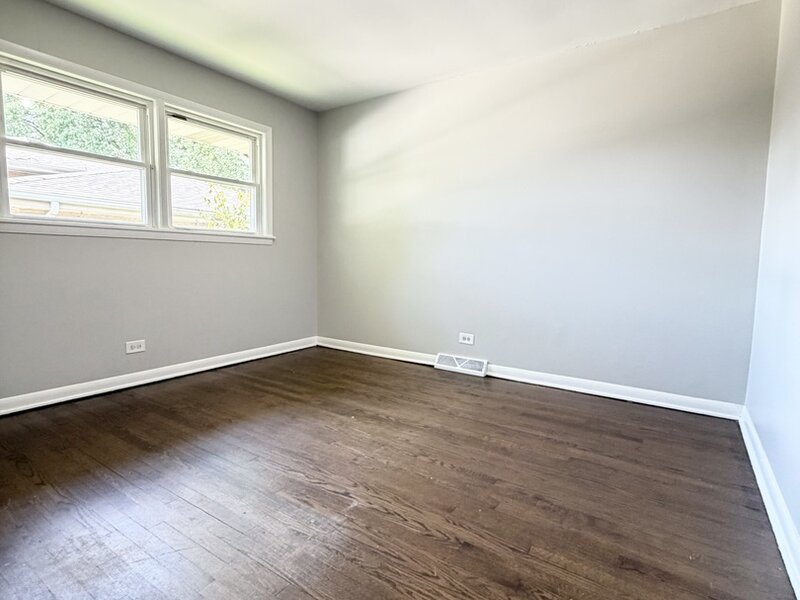 17060 Wausau Avenue South Holland IL 60473