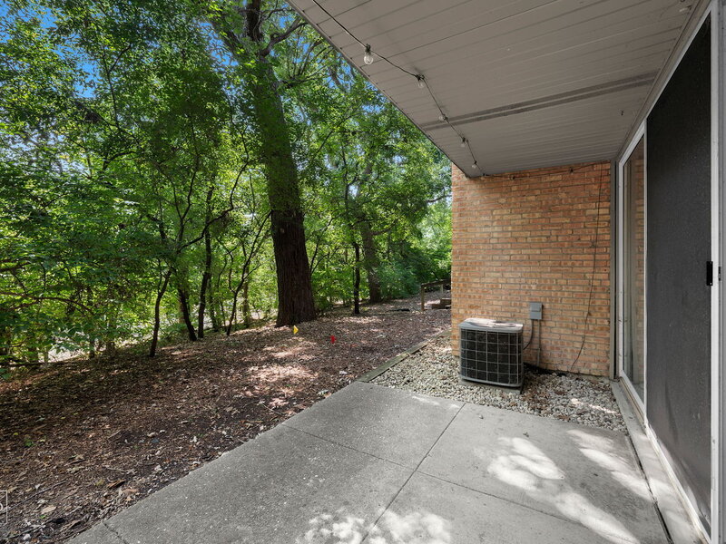 6010 Forest View Road Lisle IL 60532