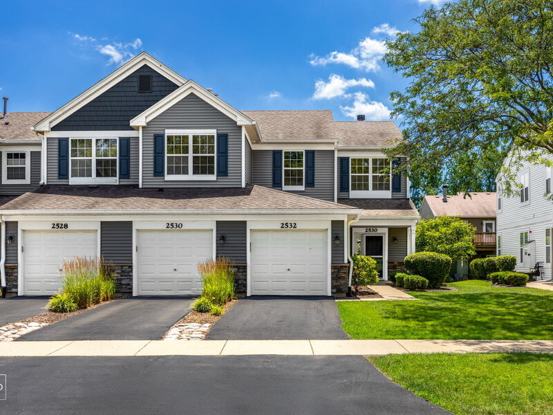 2532 Golf Ridge Circle Naperville IL 60563