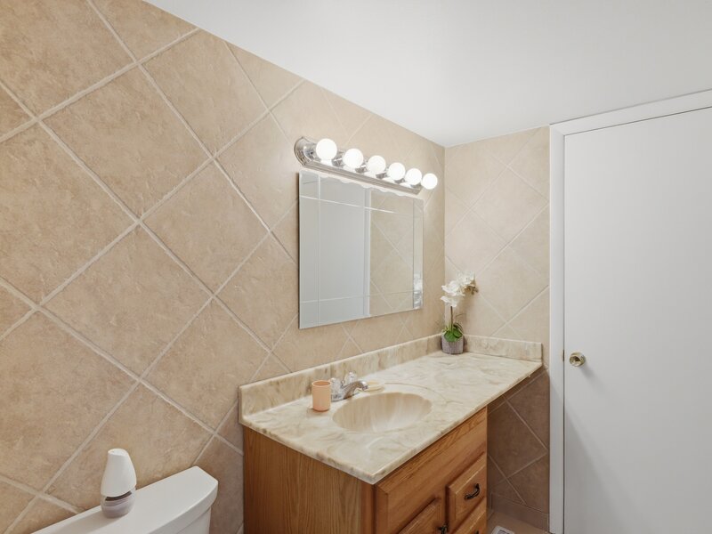 2 Cour Masson Palos Hills IL 60465