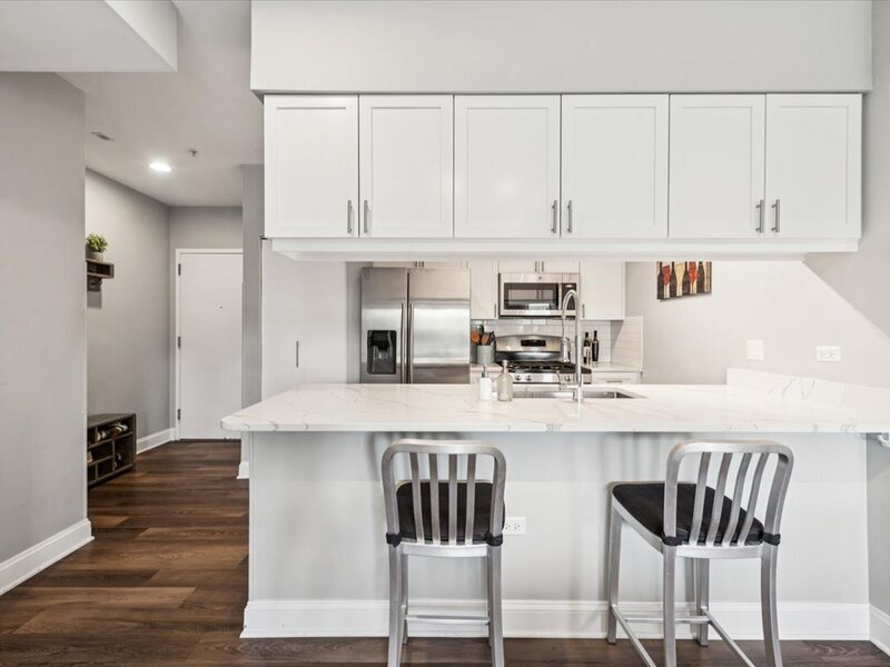 1572 Maple Avenue Evanston IL 60201