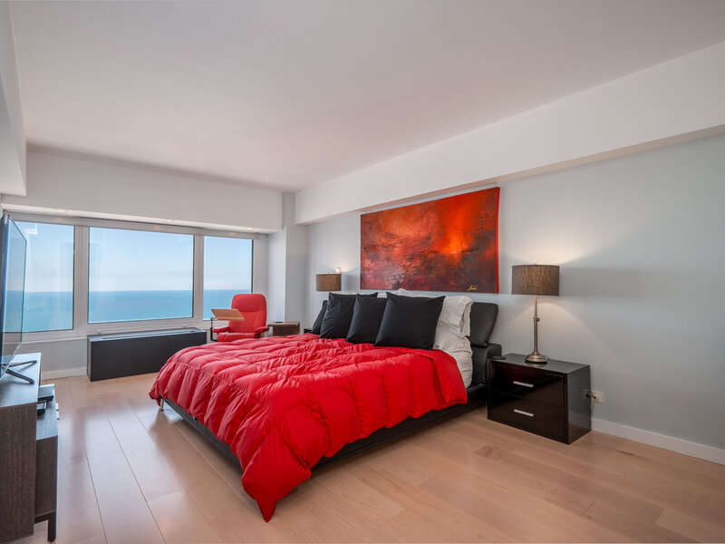 175 E Delaware Place Chicago IL 60611