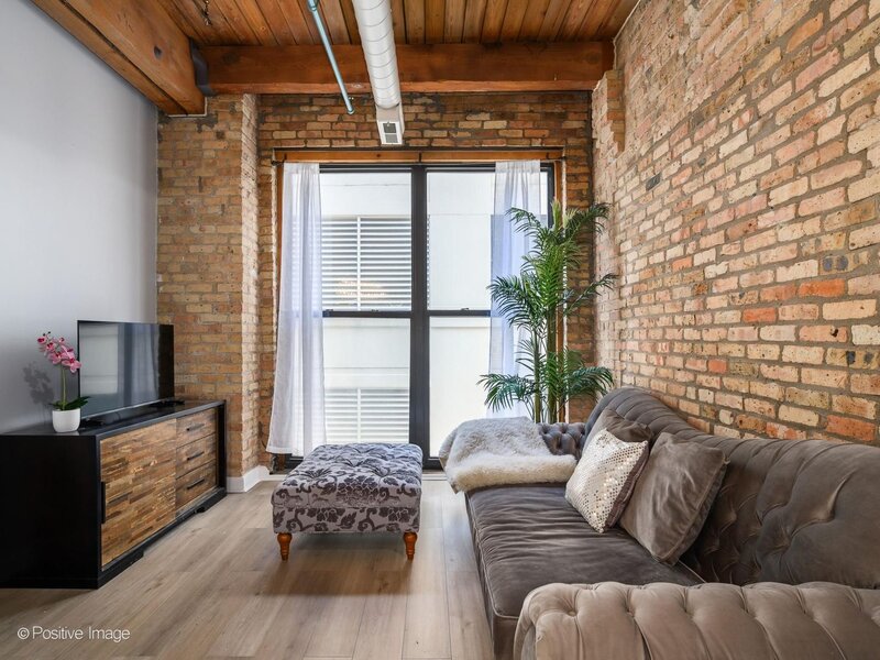 225 W Huron Street Chicago IL 60654