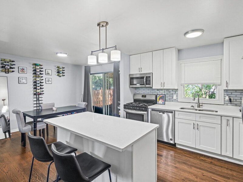 15615 Kenwood Avenue South Holland IL 60473